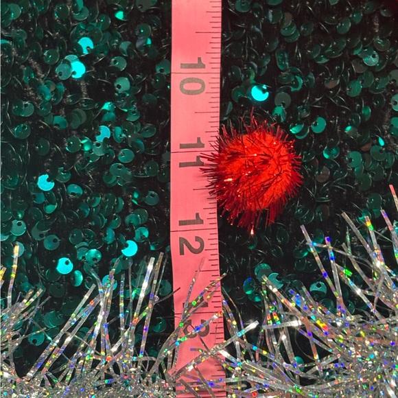 Holiday Sequin Skirt with Red Bows Love On A Hanger Size Med NWT - Picture 6 of 6